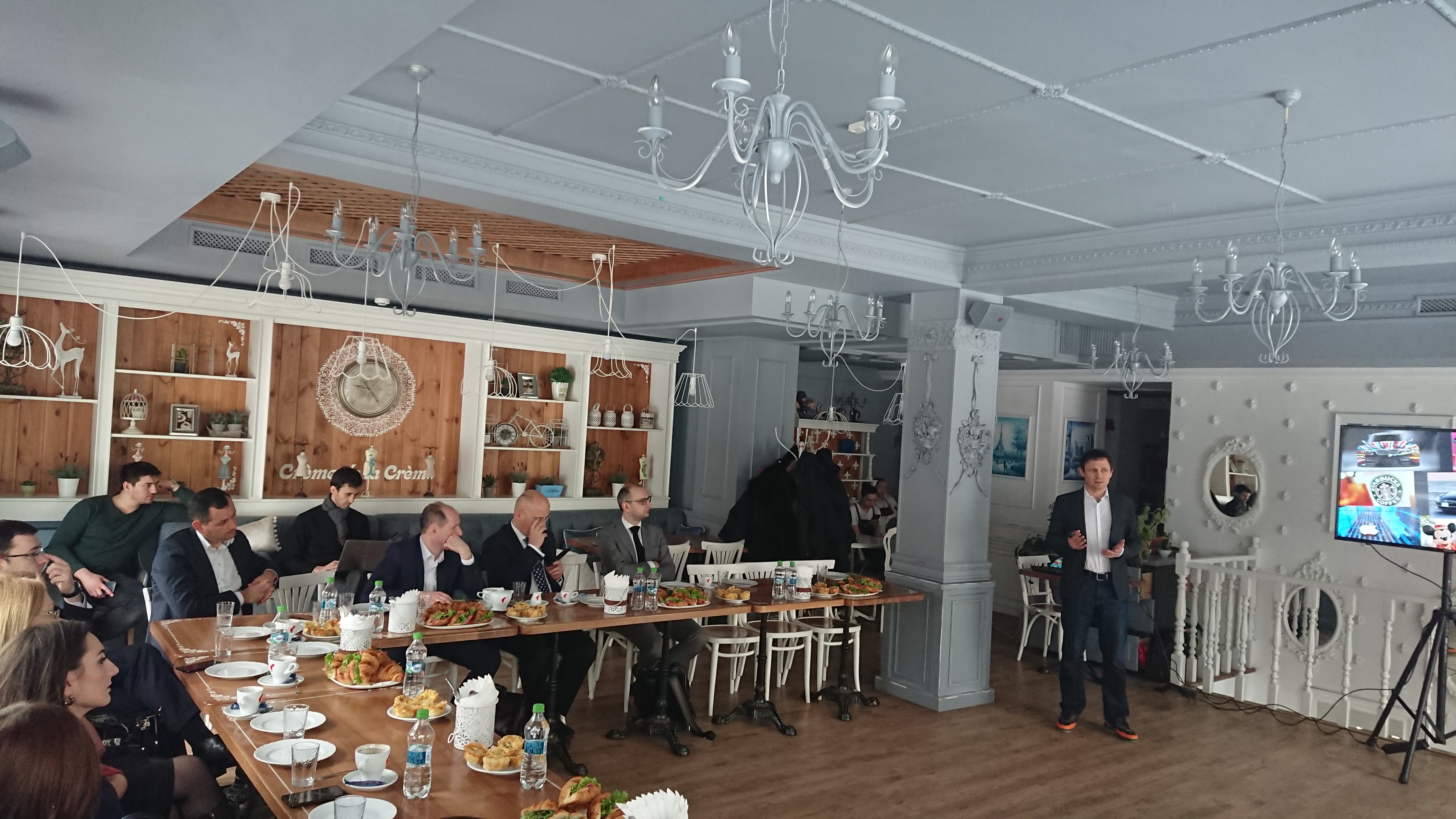 FUTURE OF BANKING: DAAC System Integrator organizează un business breakfast cu invitatul special Mykola Chumak