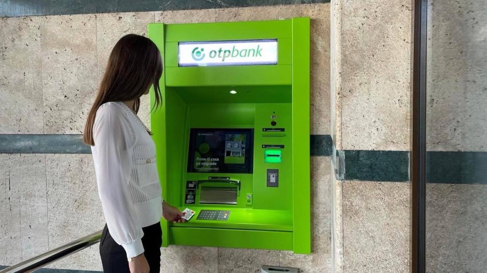 O nouă reţea de bancomate inteligente la OTP Bank
